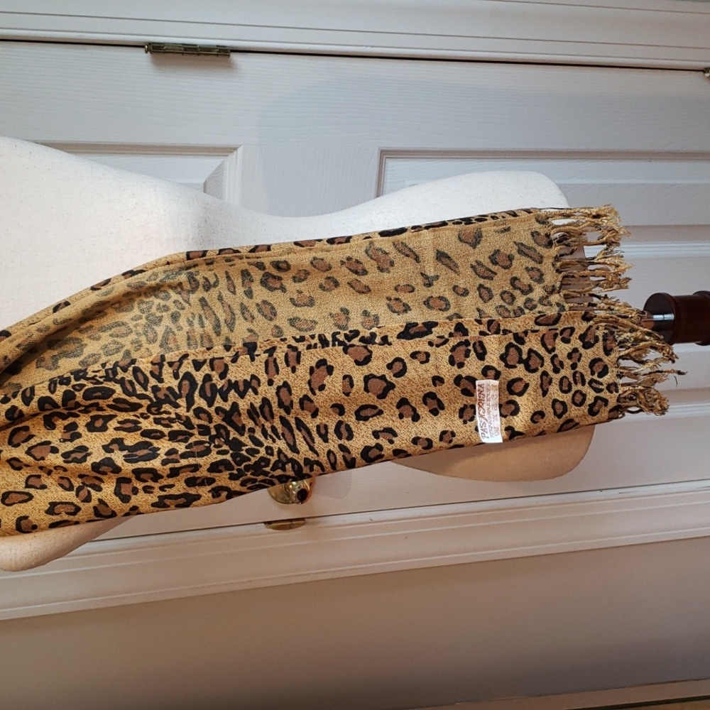 Pashmina & Silk Leopard Print Scarf - Picture 7 of 8